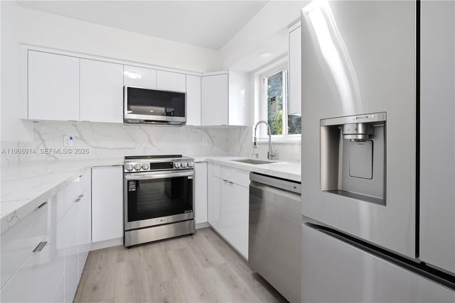 2856 N Funston St, Hollywood, FL 33020