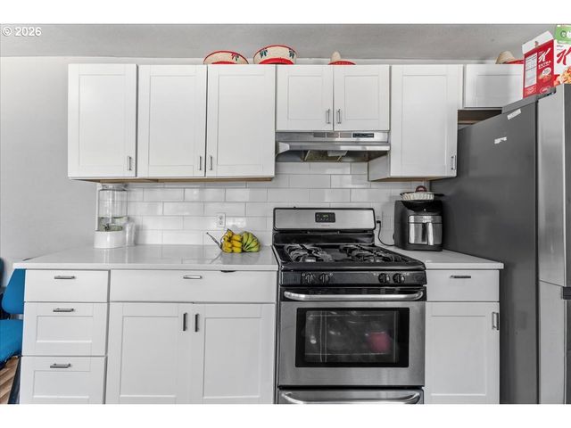 4505 Se HILL Rd, Milwaukie, OR 97267