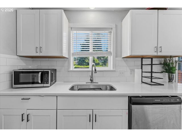 4505 Se HILL Rd, Milwaukie, OR 97267