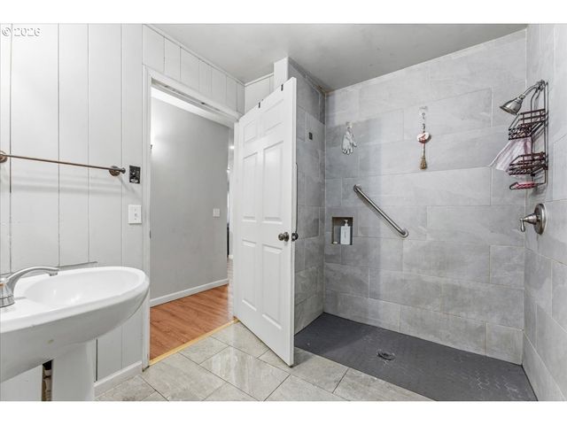 4505 Se HILL Rd, Milwaukie, OR 97267