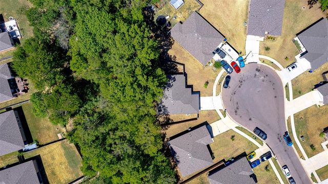 822 Highgarden Circle, Noble, OK 73068