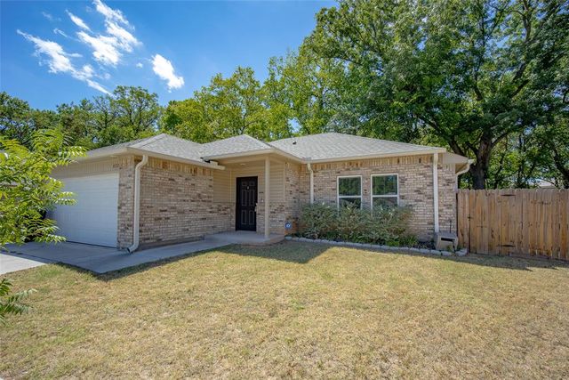 822 Highgarden Circle, Noble, OK 73068