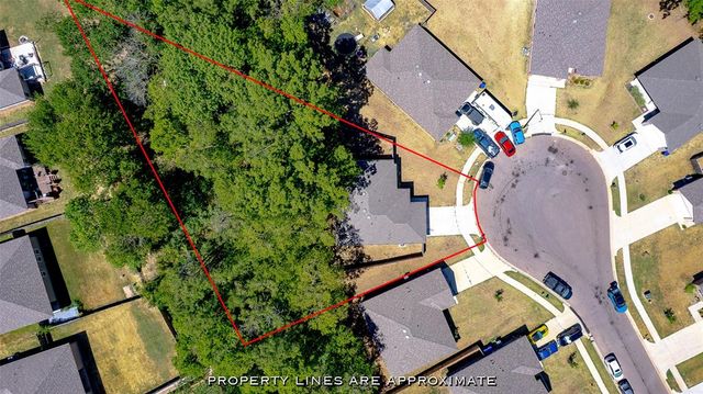 822 Highgarden Circle, Noble, OK 73068