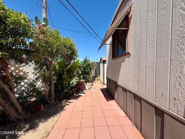 5932 Los Angeles Avenue 13, Simi Valley, CA 93063