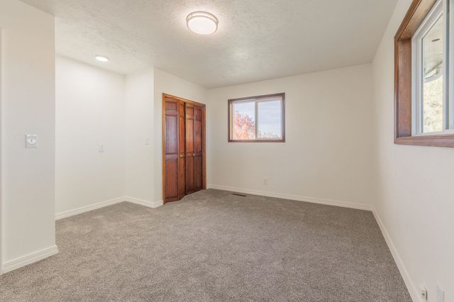 7824 W Dahl Rd, Deer Park, WA 99006