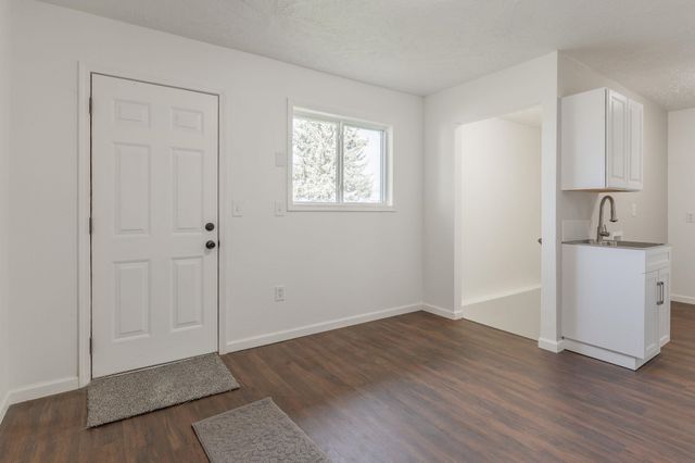 7824 W Dahl Rd, Deer Park, WA 99006