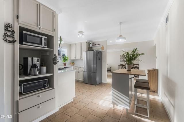 521 W Santa Cruz Street, Santa Paula, CA 93060