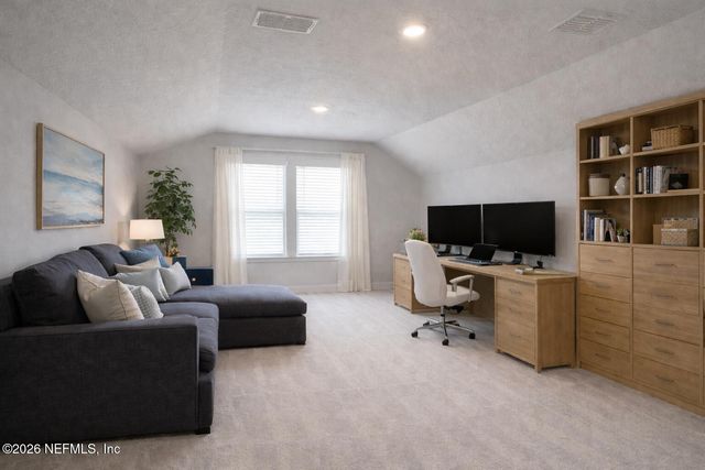 242 KILLARNEY Avenue, St. Johns, FL 32259