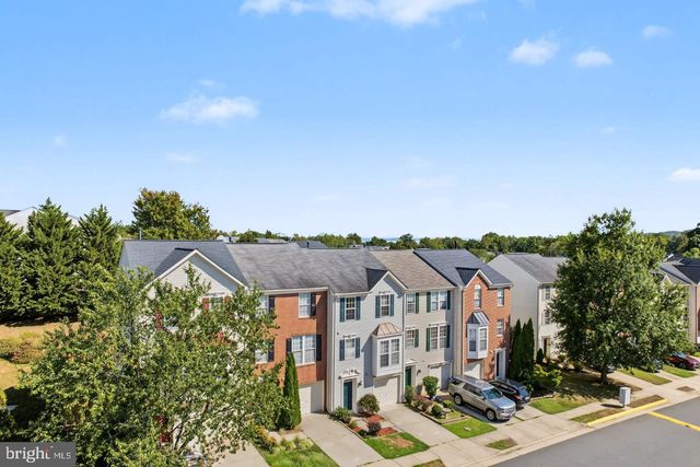 1455 FAWN HOLLOW LN, Woodbridge, VA 22191