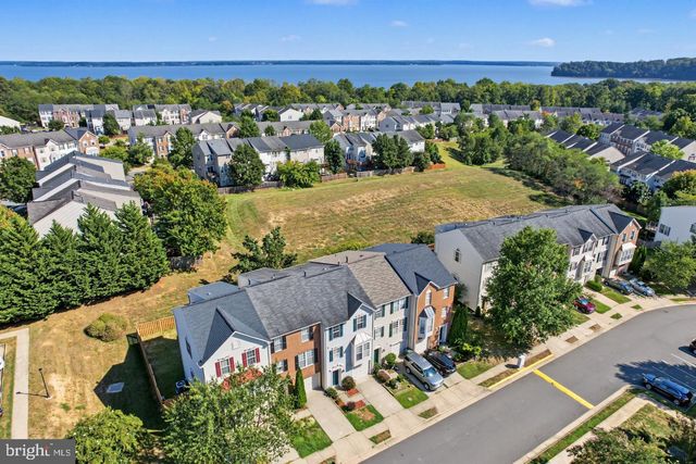1455 FAWN HOLLOW LN, Woodbridge, VA 22191
