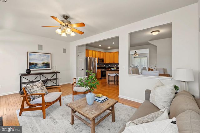 1455 FAWN HOLLOW LN, Woodbridge, VA 22191
