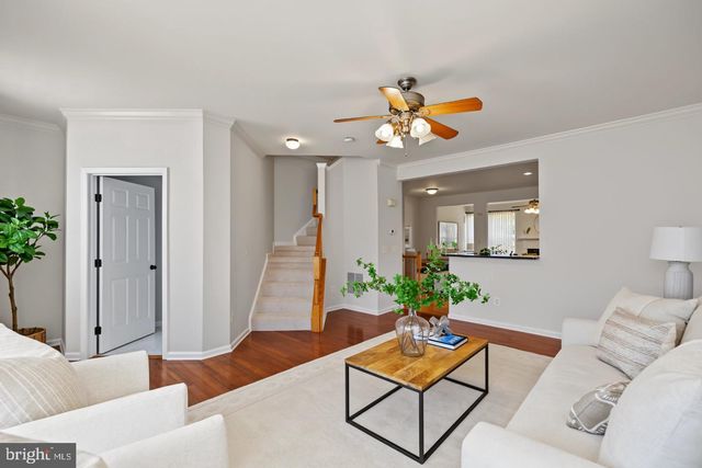 1455 FAWN HOLLOW LN, Woodbridge, VA 22191