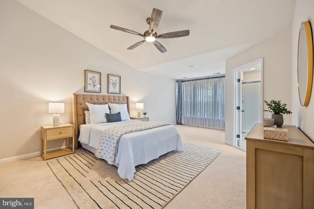 1455 FAWN HOLLOW LN, Woodbridge, VA 22191