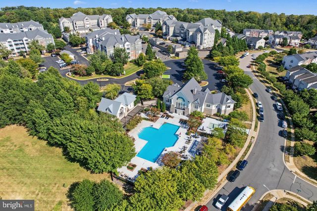 1455 FAWN HOLLOW LN, Woodbridge, VA 22191