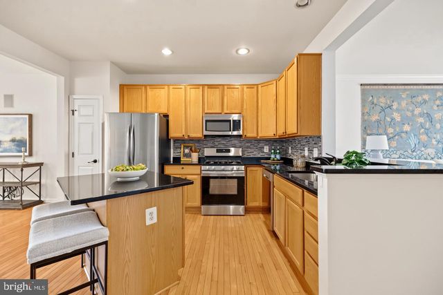 1455 FAWN HOLLOW LN, Woodbridge, VA 22191