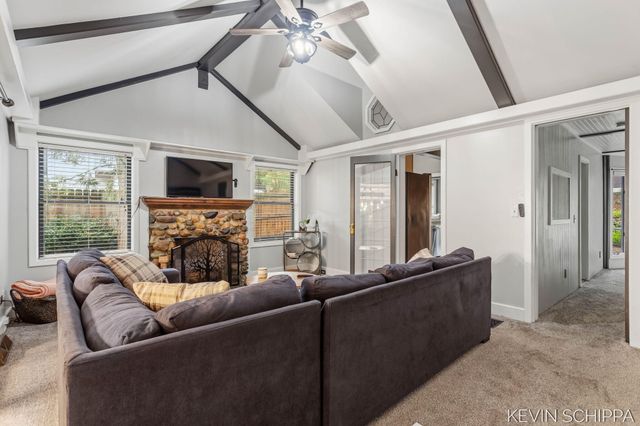 36 Union Street, Douglas, MI 49406
