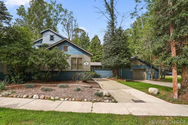 36 Union Street, Douglas, MI 49406
