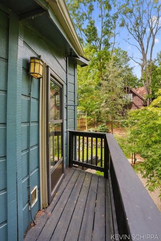 36 Union Street, Douglas, MI 49406