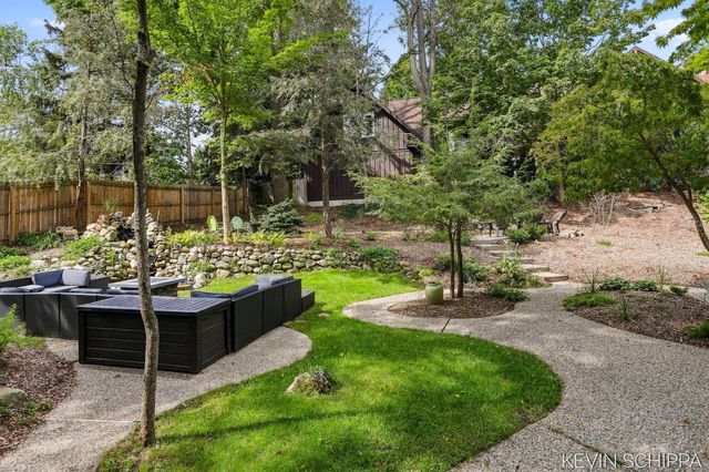 36 Union Street, Douglas, MI 49406