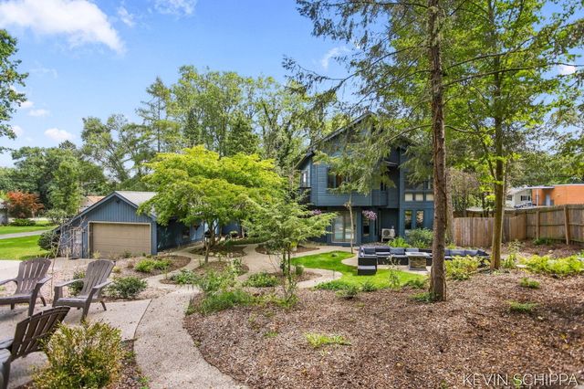 36 Union Street, Douglas, MI 49406