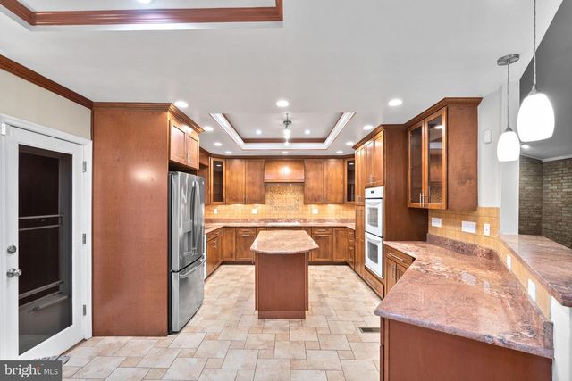 7711 ARROWOOD CT, Bethesda, MD 20817