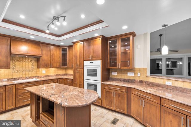 7711 ARROWOOD CT, Bethesda, MD 20817