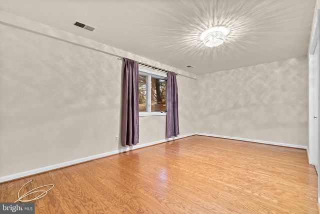 7711 ARROWOOD CT, Bethesda, MD 20817