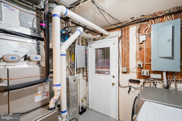 7711 ARROWOOD CT, Bethesda, MD 20817