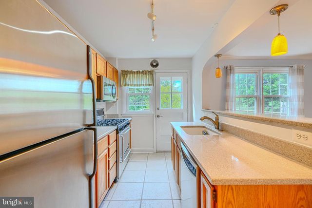 372 OLD TRAIL RD, Baltimore, MD 21212