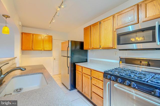 372 OLD TRAIL RD, Baltimore, MD 21212