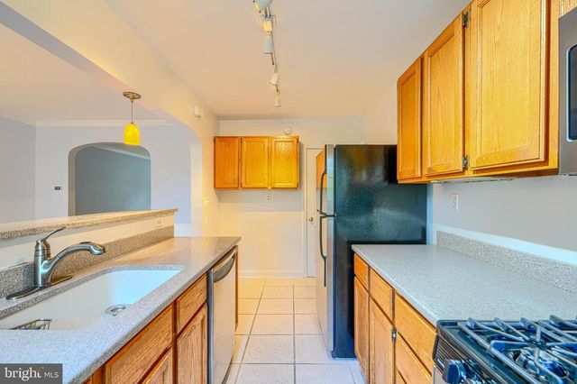 372 OLD TRAIL RD, Baltimore, MD 21212