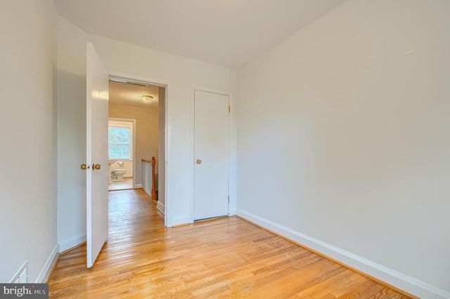 372 OLD TRAIL RD, Baltimore, MD 21212