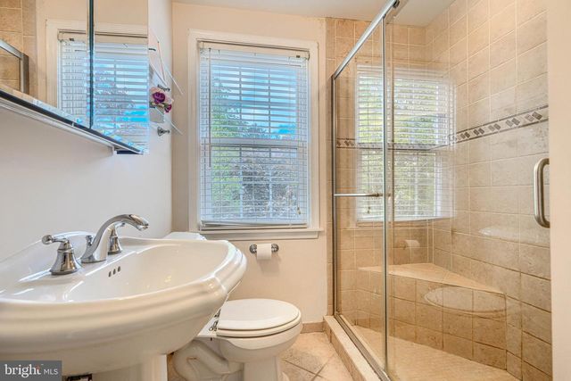 372 OLD TRAIL RD, Baltimore, MD 21212