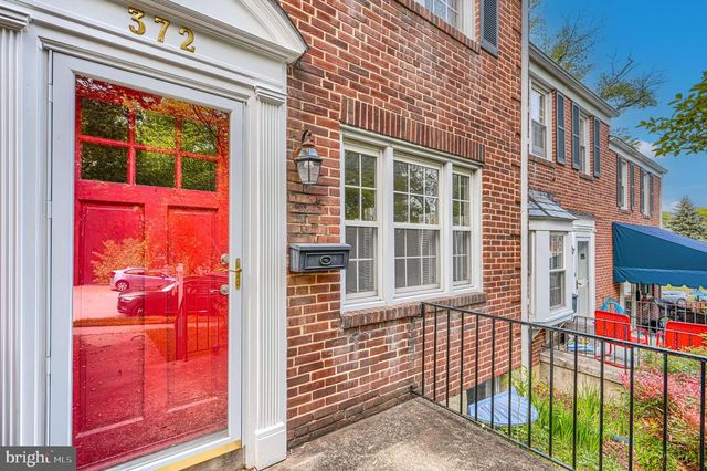 372 OLD TRAIL RD, Baltimore, MD 21212