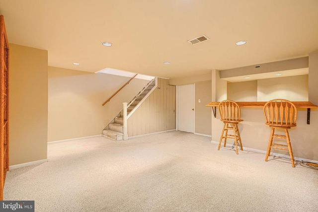 372 OLD TRAIL RD, Baltimore, MD 21212
