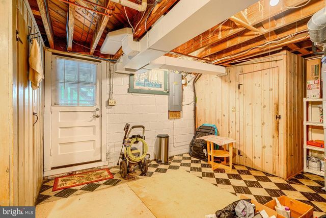 372 OLD TRAIL RD, Baltimore, MD 21212