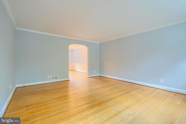 372 OLD TRAIL RD, Baltimore, MD 21212