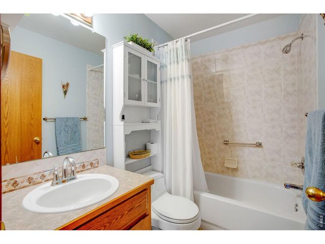 5930 Meadow Creek Ln, Loveland, CO 80538