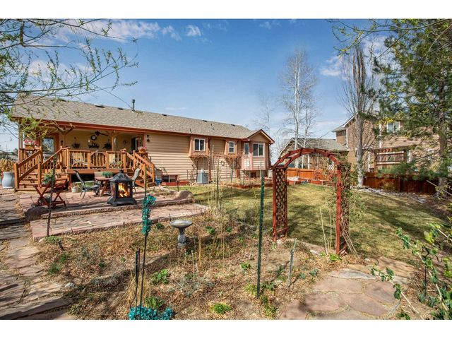 5930 Meadow Creek Ln, Loveland, CO 80538