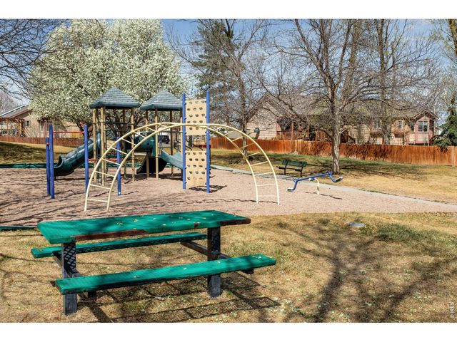 5930 Meadow Creek Ln, Loveland, CO 80538