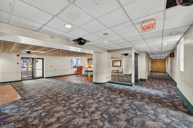 19 Lyons Ave 204, Newark City, NJ 07112