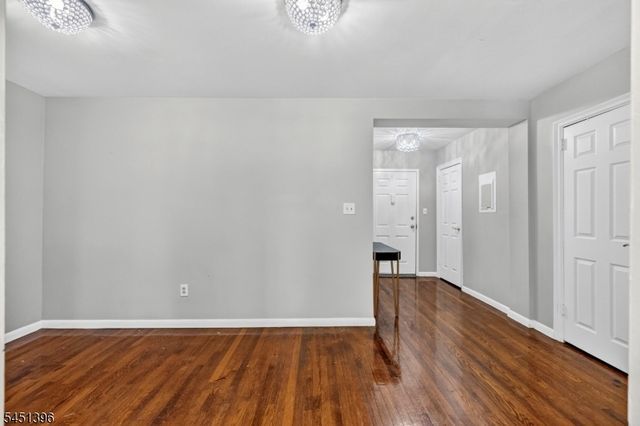 19 Lyons Ave 204, Newark City, NJ 07112