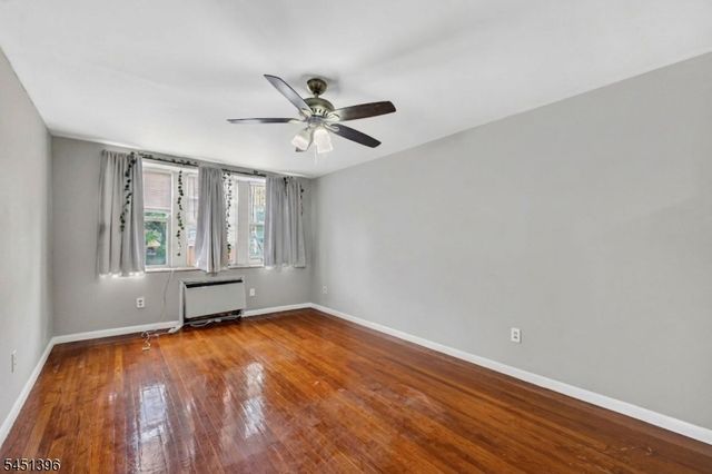 19 Lyons Ave 204, Newark City, NJ 07112