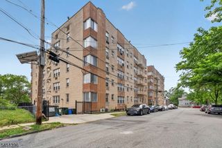19 Lyons Ave 204, Newark City, NJ 07112