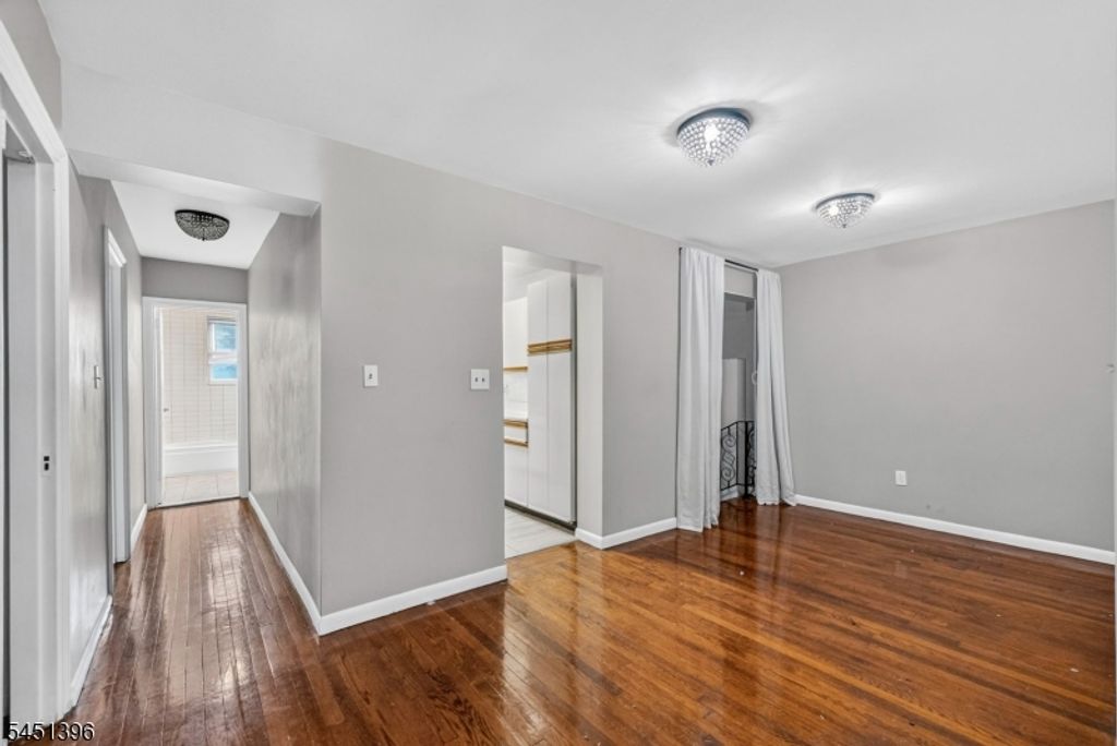 19 Lyons Ave 204, Newark City, NJ 07112 — photo 2