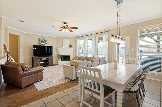 702 Champlain Court, Midlothian, TX 76065