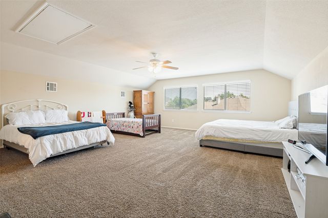 702 Champlain Court, Midlothian, TX 76065