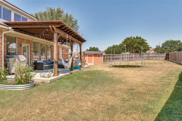 702 Champlain Court, Midlothian, TX 76065
