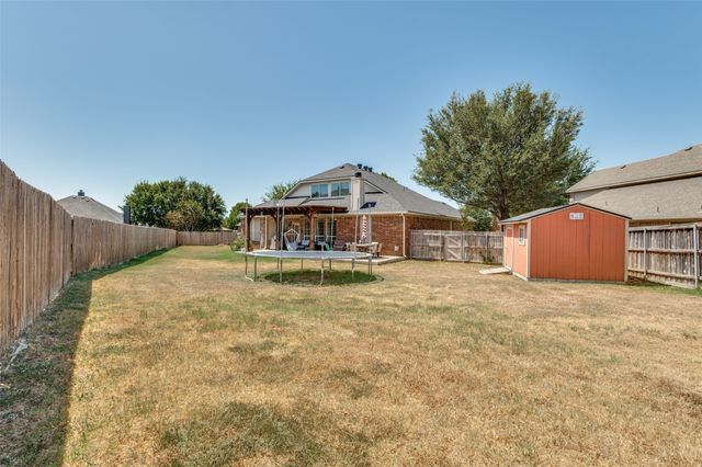 702 Champlain Court, Midlothian, TX 76065