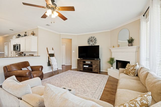 702 Champlain Court, Midlothian, TX 76065
